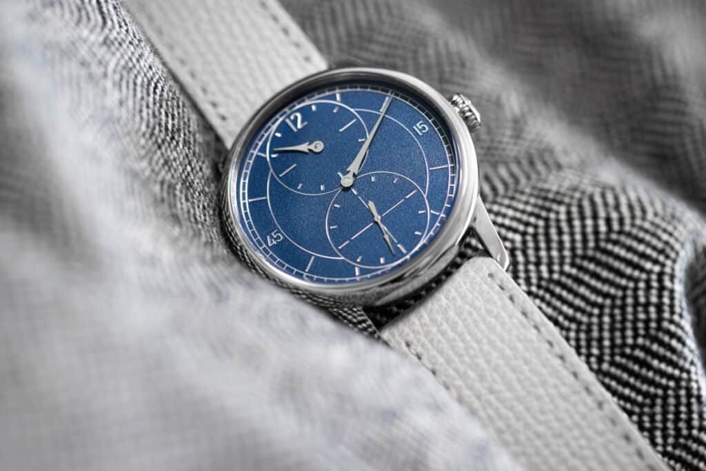 Montre Régulateur Gravé Bleu